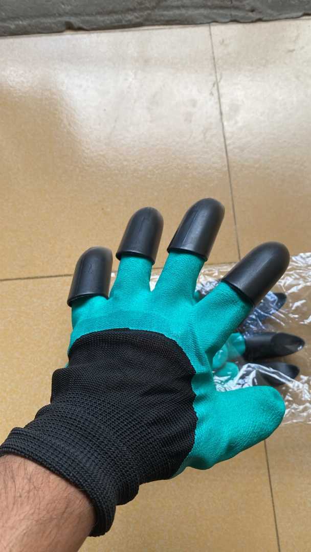 Hand,Gloves,with,Claws,for,Digging,(Green)